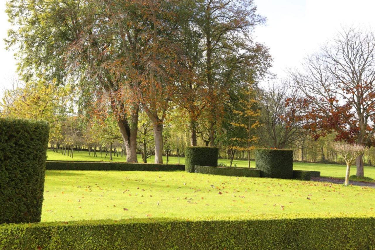 Hotel Chateau Du Bu 4*